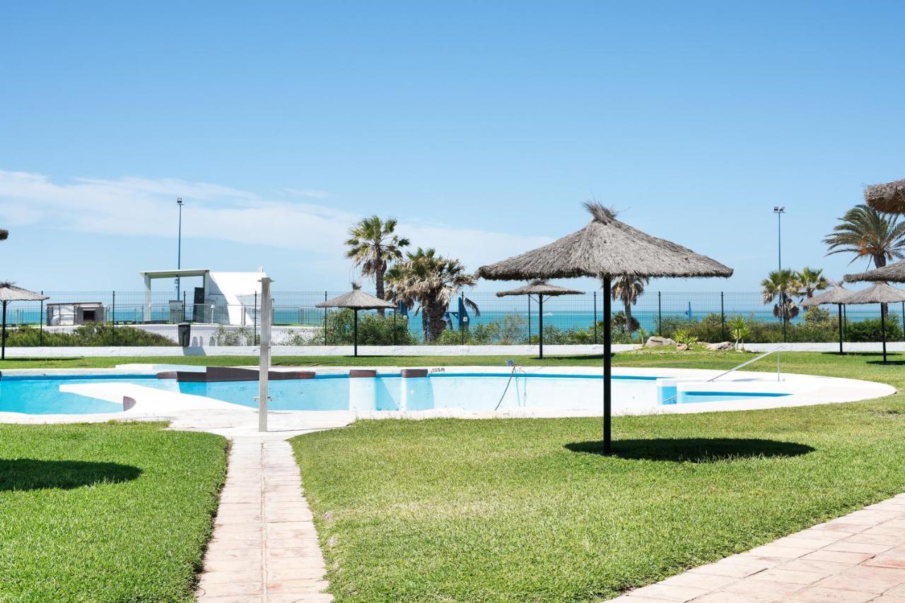 Barrosa Primera Linea De Playa 奇克拉纳－德拉弗龙特拉 外观 照片
