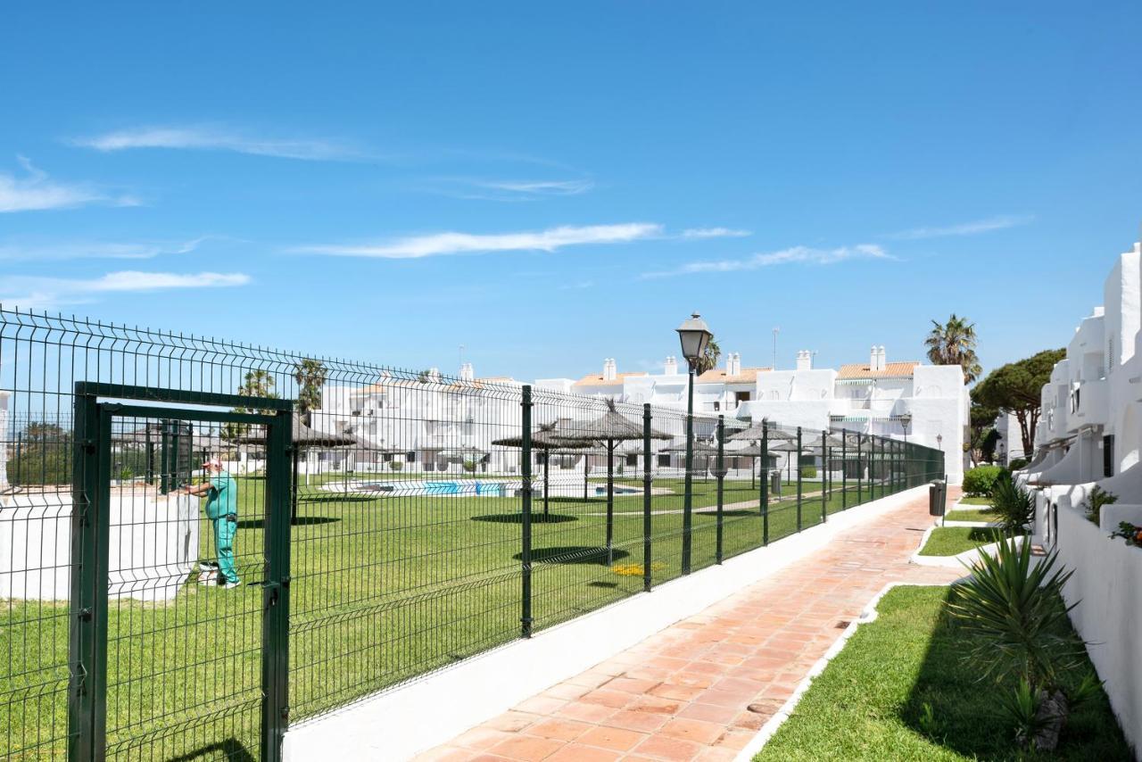 Barrosa Primera Linea De Playa 奇克拉纳－德拉弗龙特拉 外观 照片