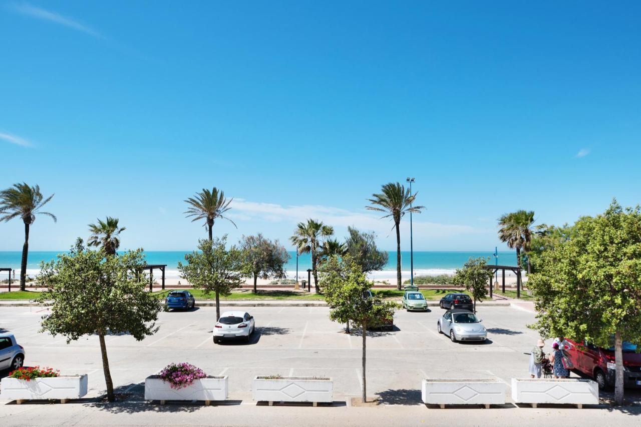 Barrosa Primera Linea De Playa 奇克拉纳－德拉弗龙特拉 外观 照片